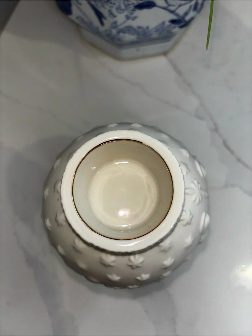 Lenox Ornamental Glow Ivory Porcelain Nativity Snowflake Votive Candle Holder